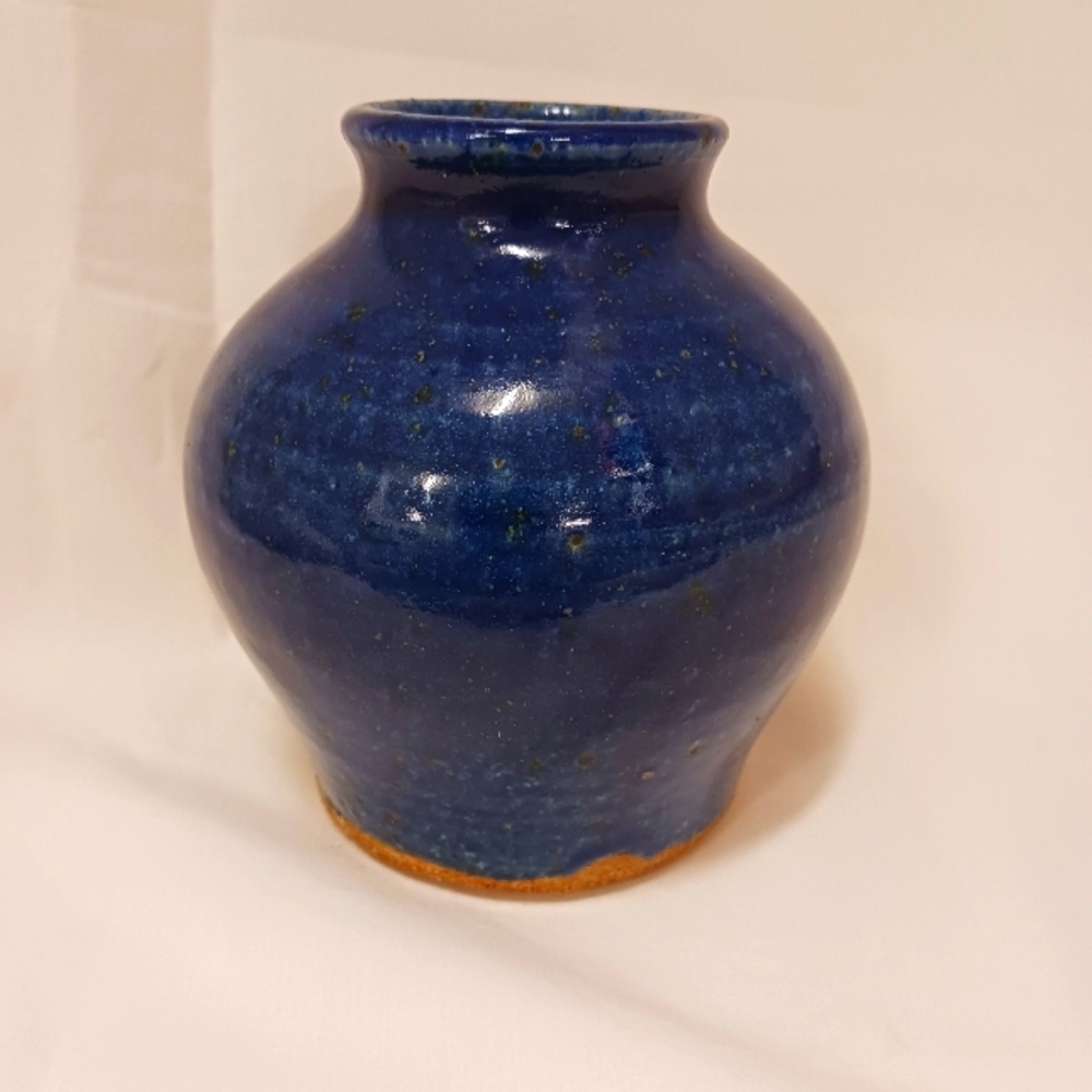 Small cobalt blue vase 7518*final price 2xHP🎆